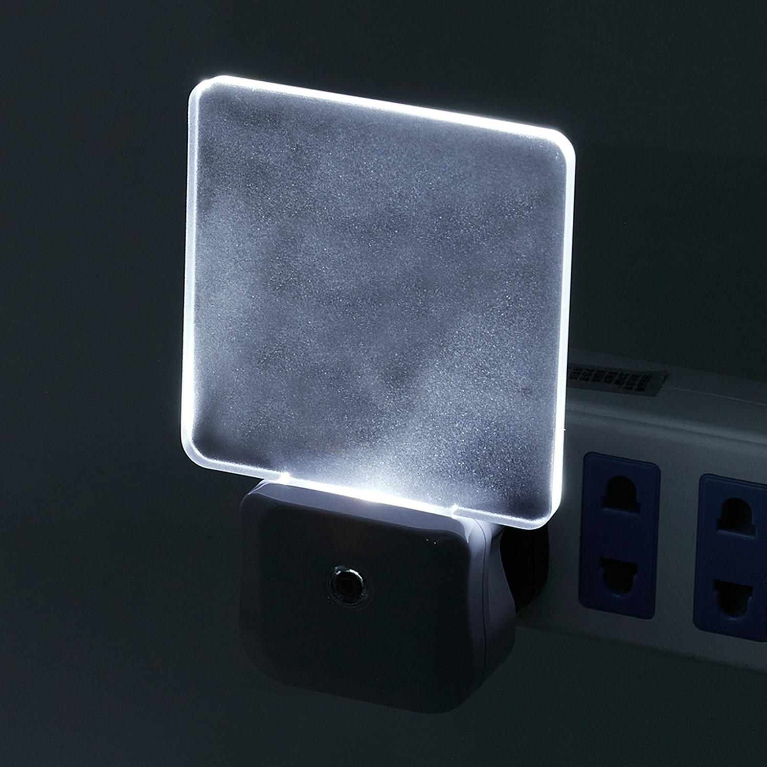 Bedside Auto Led Night Light - White
