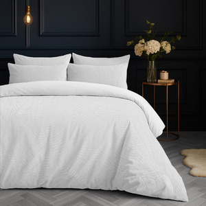 Velvet Embossed Leaf Pattern Duvet Set