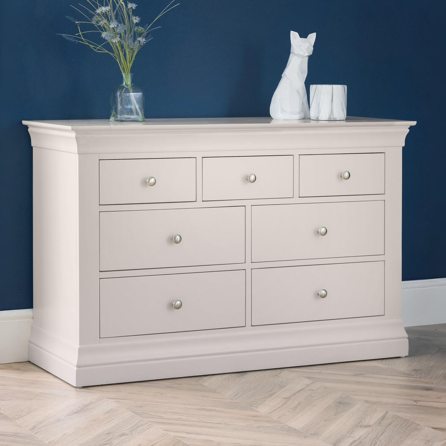 Julian Bowen Clermont 7 Drawer Chest of Drawers Light Grey Pine/Steel - Image 2
