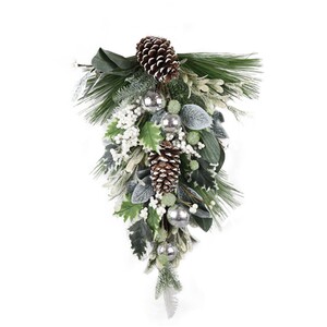 White Berry Pinecone Door Drop