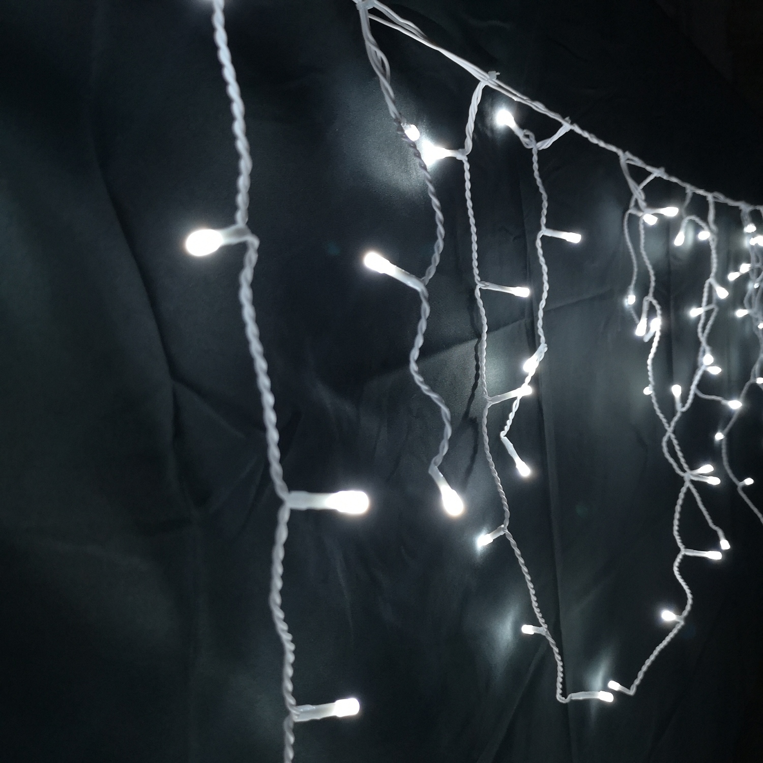 460 LED  Christmas Outdoor 8 Function Icicle Lights - Cool white