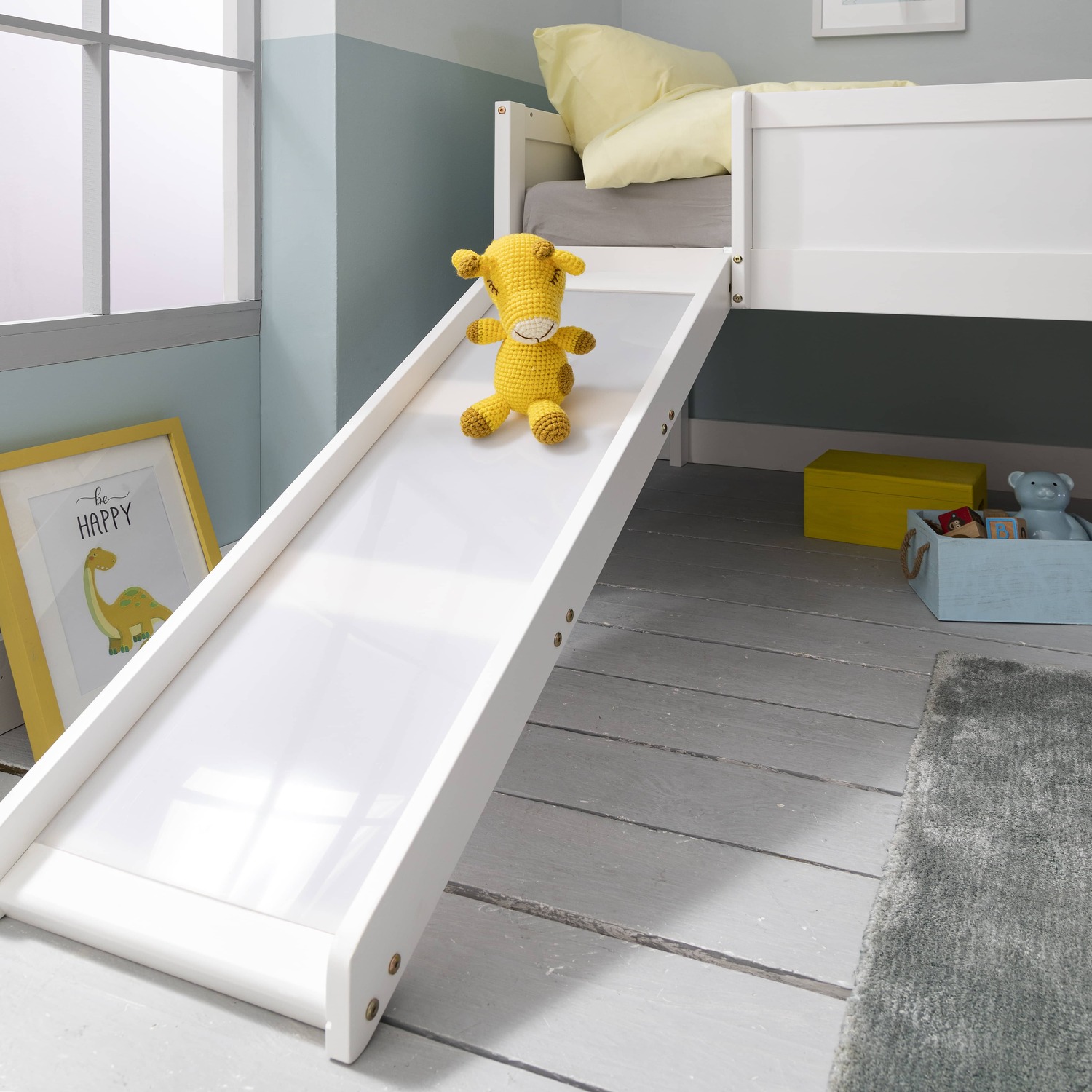 Frida Low Midsleeper Cabin Bed With Slide - White
