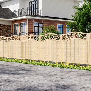 Wooden Garden Privacy Fence with Decorative Lattice Top