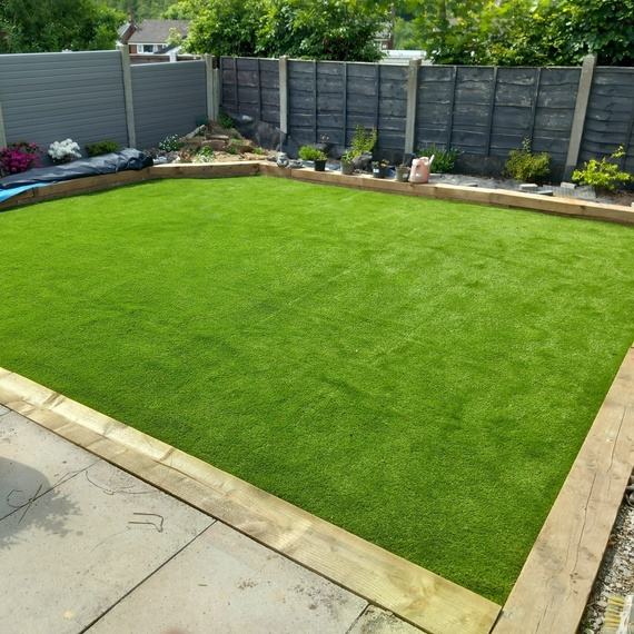 Grass Warehouse Zeus Pro 32mm Artificial Grass - Soft, Realistic, Pet-Friendly Lawn