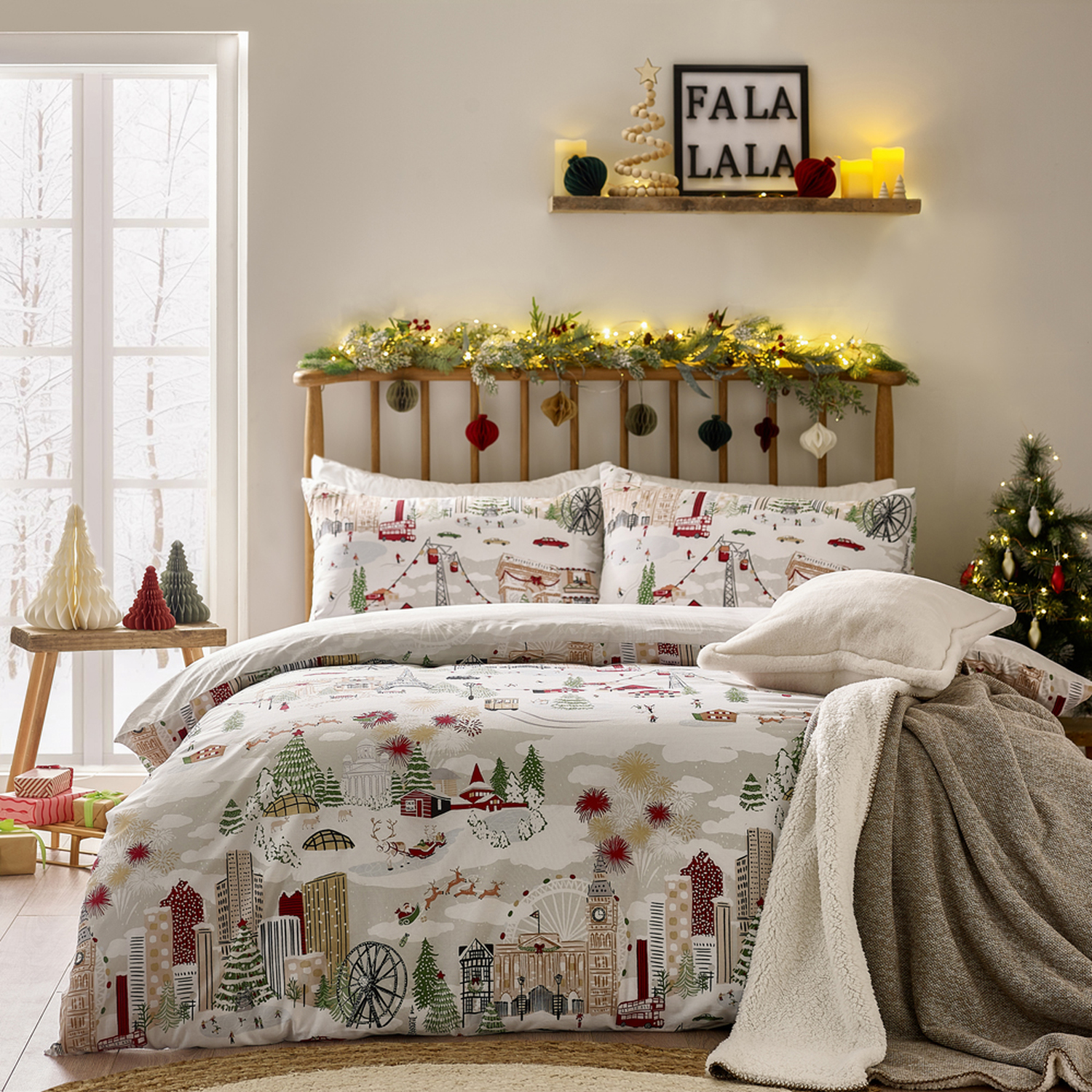 Joy To All Printed Duvet Cover Set Super King - Snow Berry