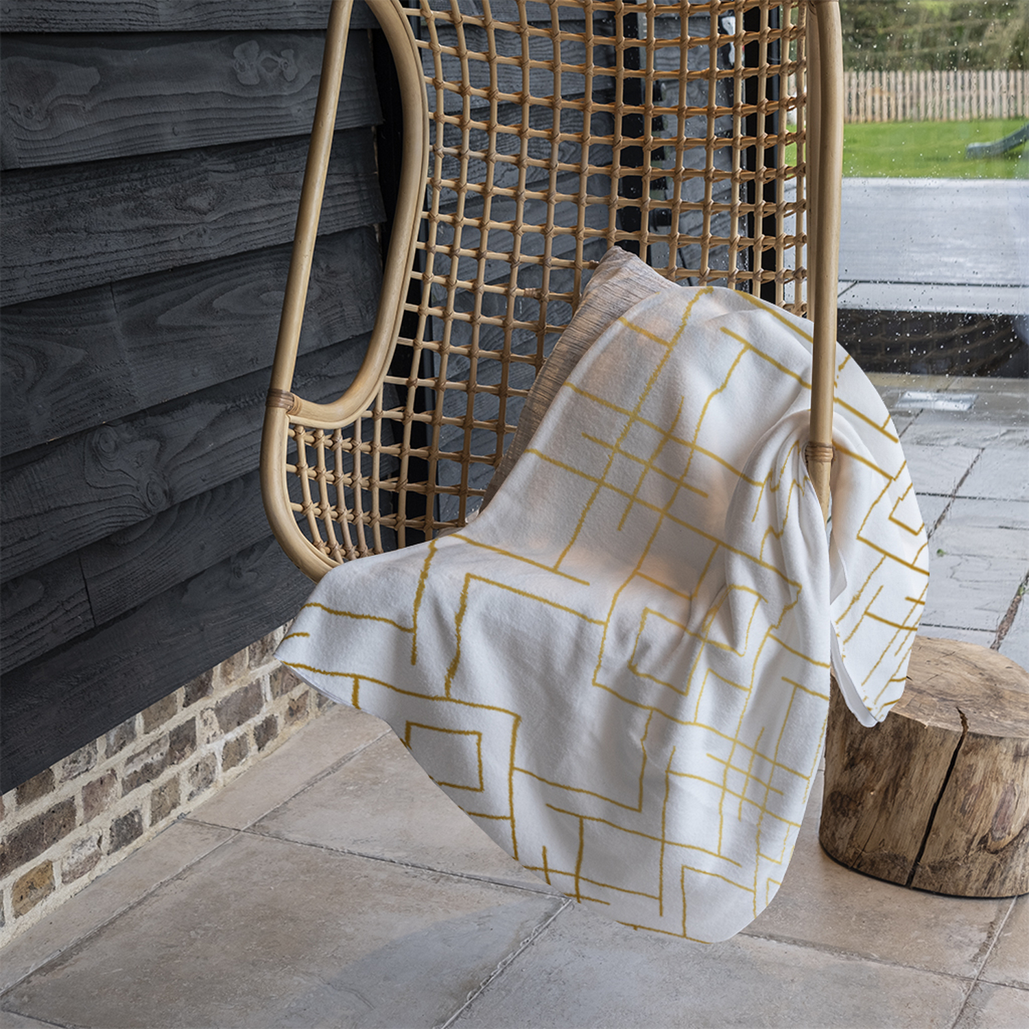 Golden Geo Pattern Blanket - Gold