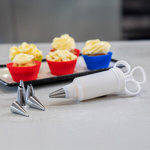 KitchenCraft Icing Syringe with Six Stainless Steel Nozzles, Blister Packed
