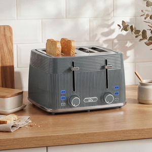 HOMCOM 4 Slice Electric Toaster with 7 Browning Levels 1860W