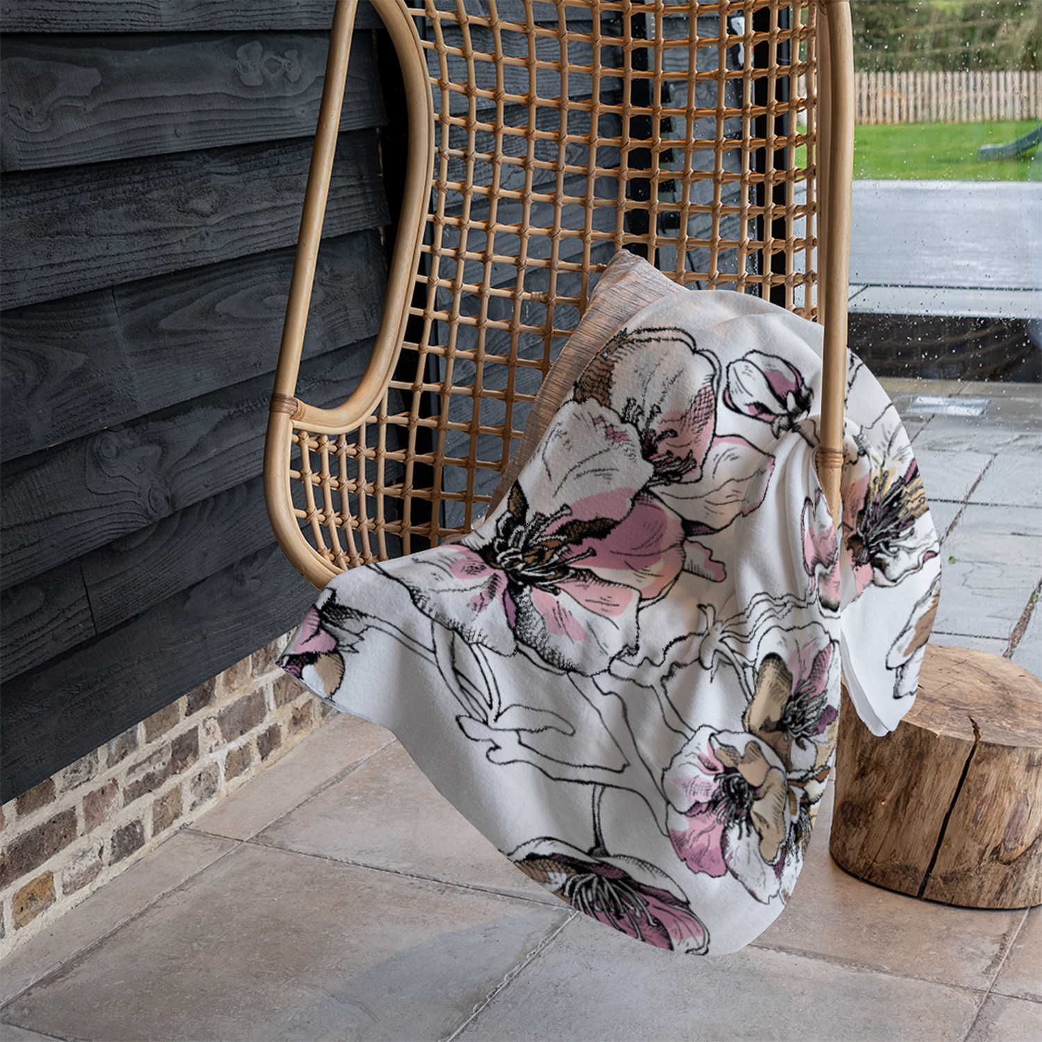 Flower Illustration Blanket - Pink