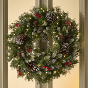 Frosted Winterberry 24in (60cm) Prelit Warm White Christmas Wreath