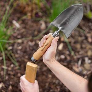 Capability Trowel 32cm Stainless Steel Blade Ash Handle