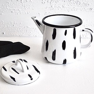Elifle Stripe Series Enamel Teapot (White with Black Stripes)