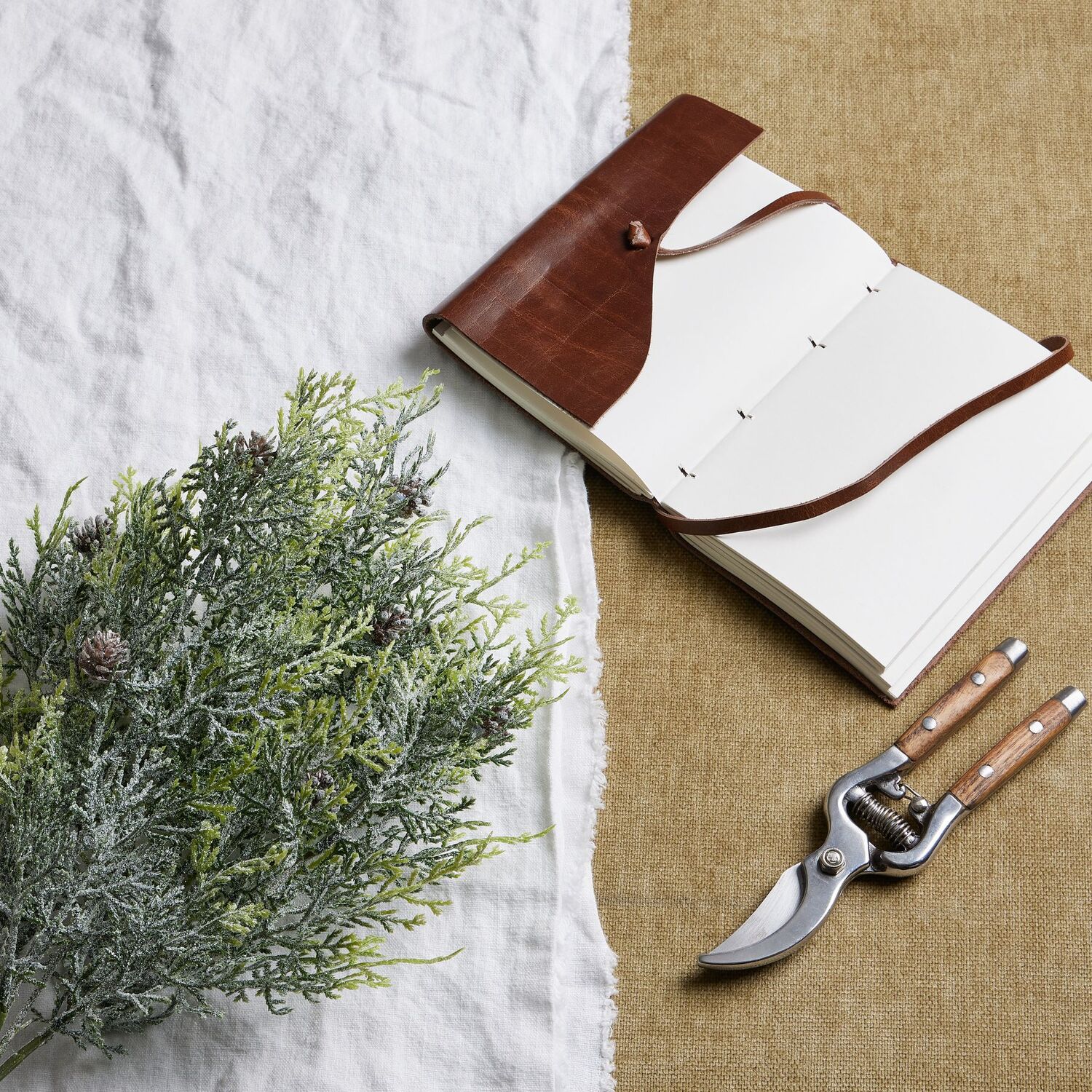 Frosted Pine Spray With Pinecones - White