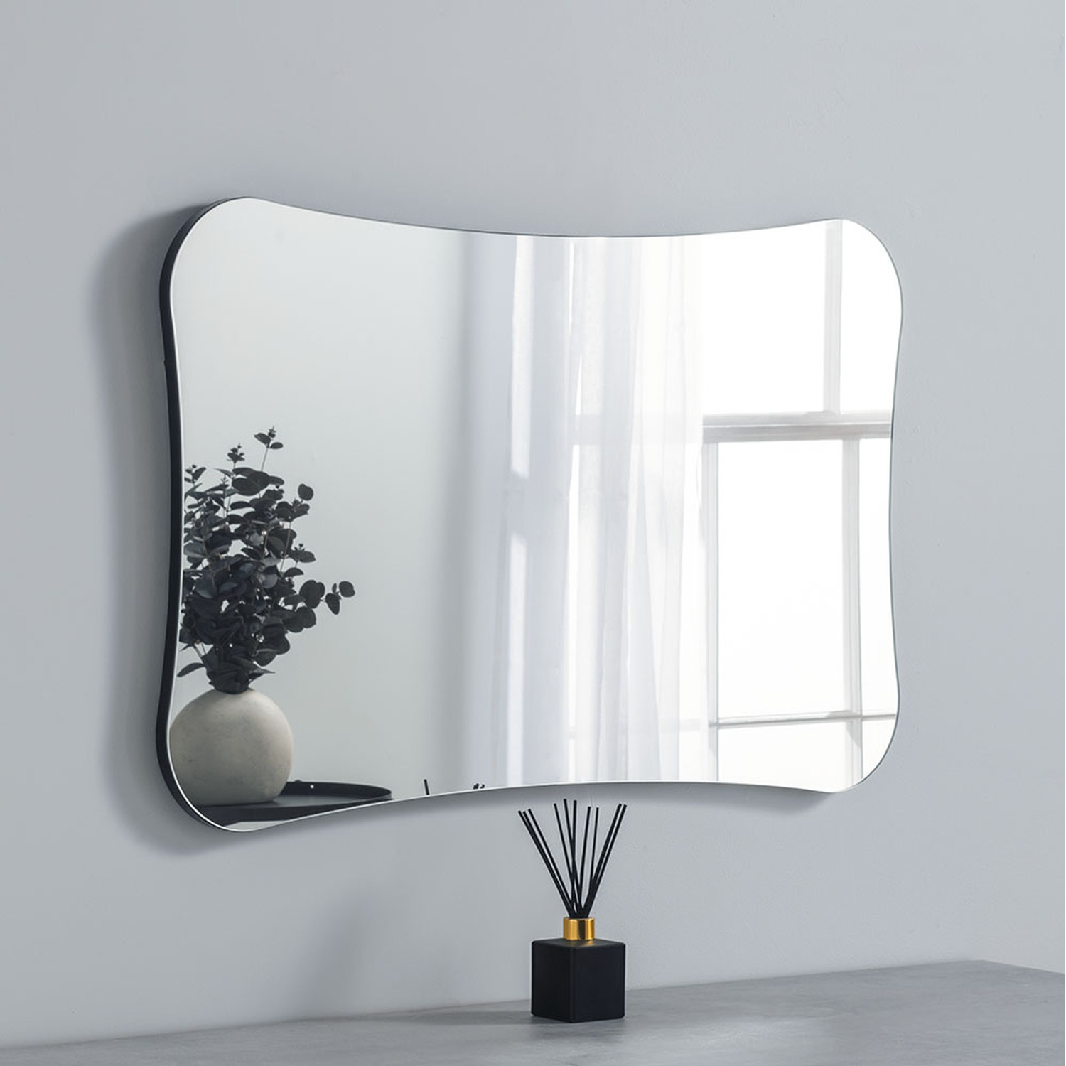 Image of Barnsbury Curved Black Organic Mirror -&hellip;