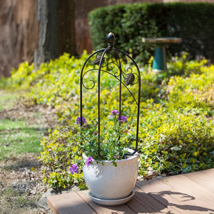 Metal Scroll and Ivy Design Pot Topper Trellis