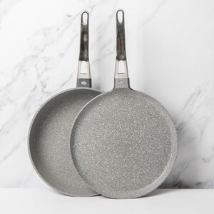 MasterClass Set of Cast Aluminium Fry Pan 28cm, Crepe Pan, 28cm