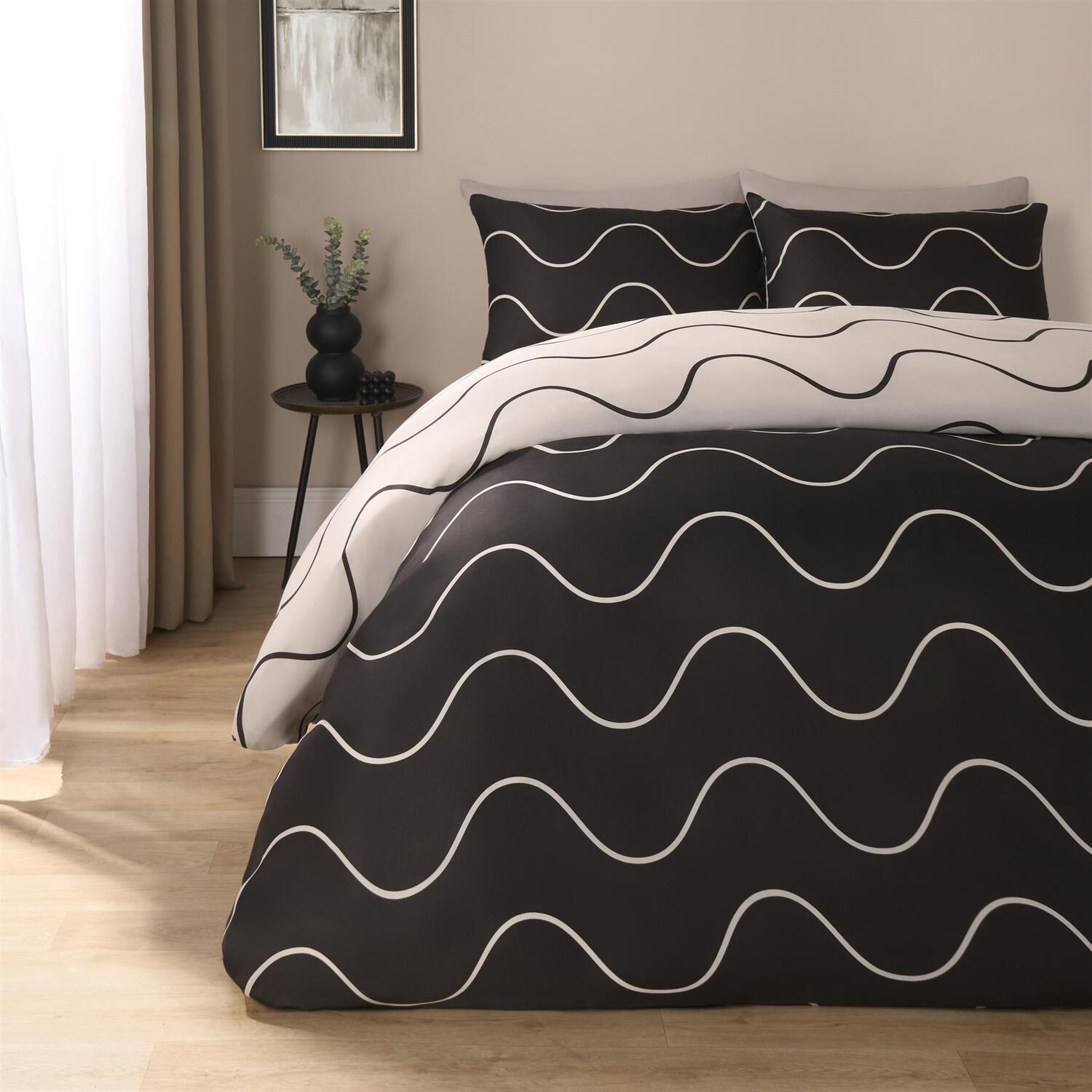 Wavy Duvet Cover Set - Black Double