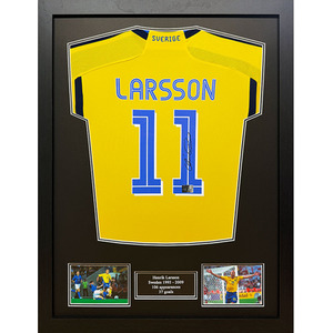 Henrik Larsson Signed and Framed Sweden Shirt