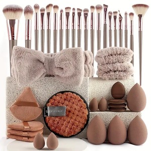 40 PieceMakeup Brush Set with Blender and Puffs