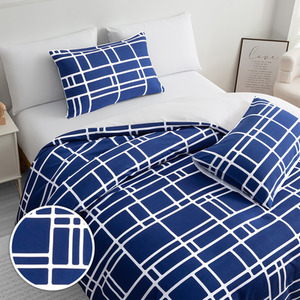 Black & Grey / Duvet Cover Set (1 x Duvet Cover + 1 x Pillowcase) / Single Pamposh Premium Microfiber Reversible Duvet Cover Set shot 15771469