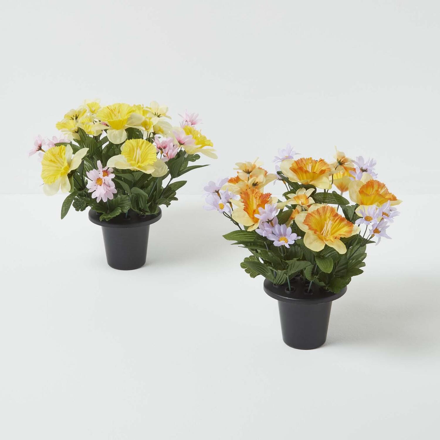 Homescapes Set of 2 Daisy  Daffodil Artificial Flowers in Grave Pot - Multi-Coloured