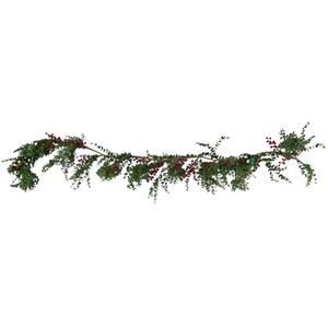 Red Berries Boxwood Garland