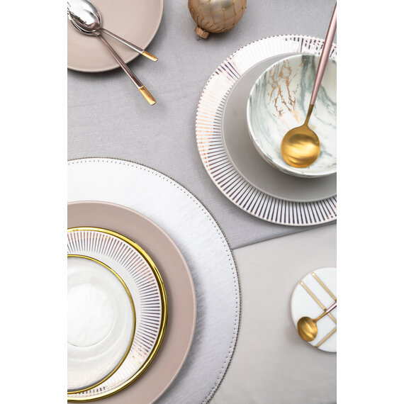 Knightsbridge Set Of 4 Round Placemats