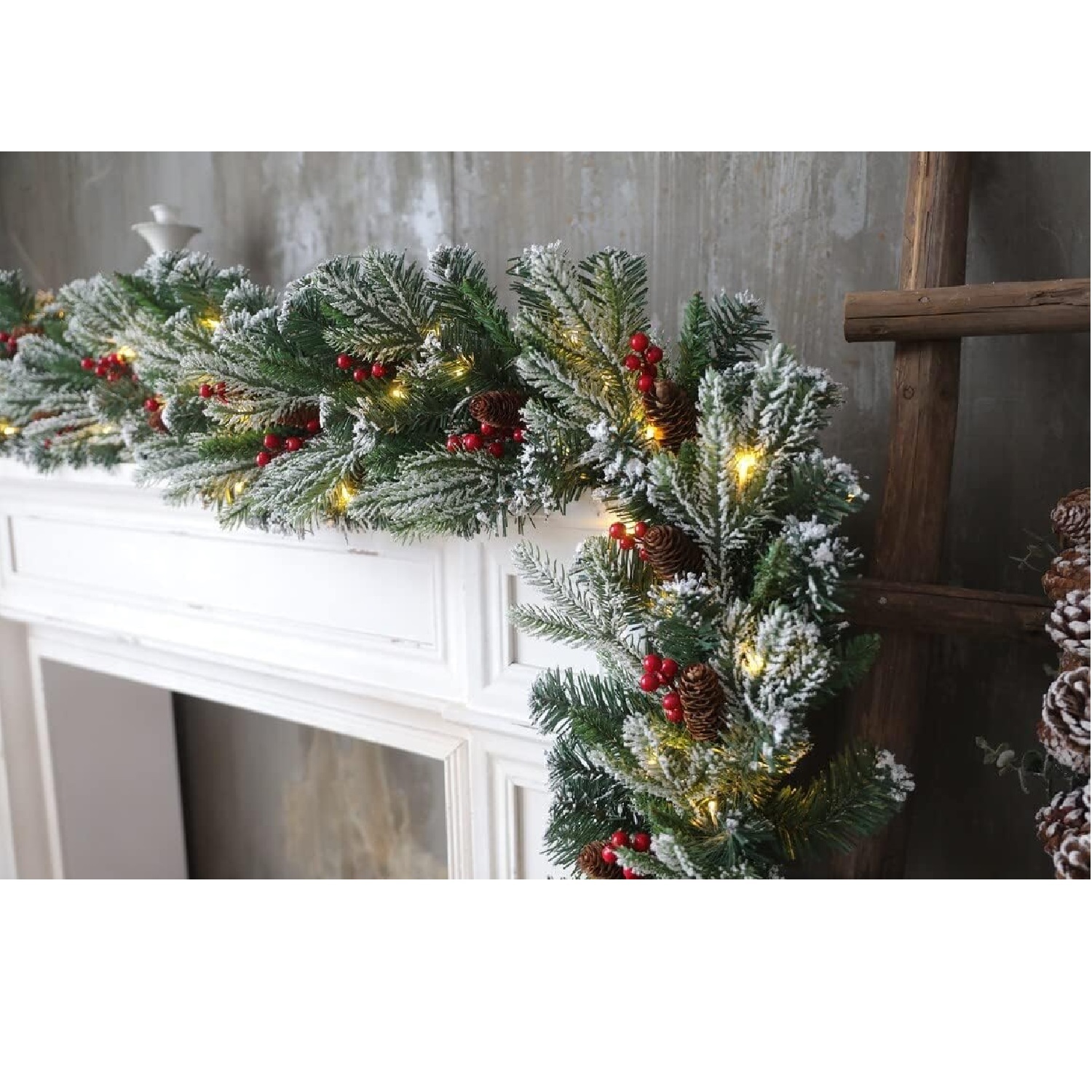 Aka 9Ft Rustic Christmas Garland With Pinecones And Berries - Green