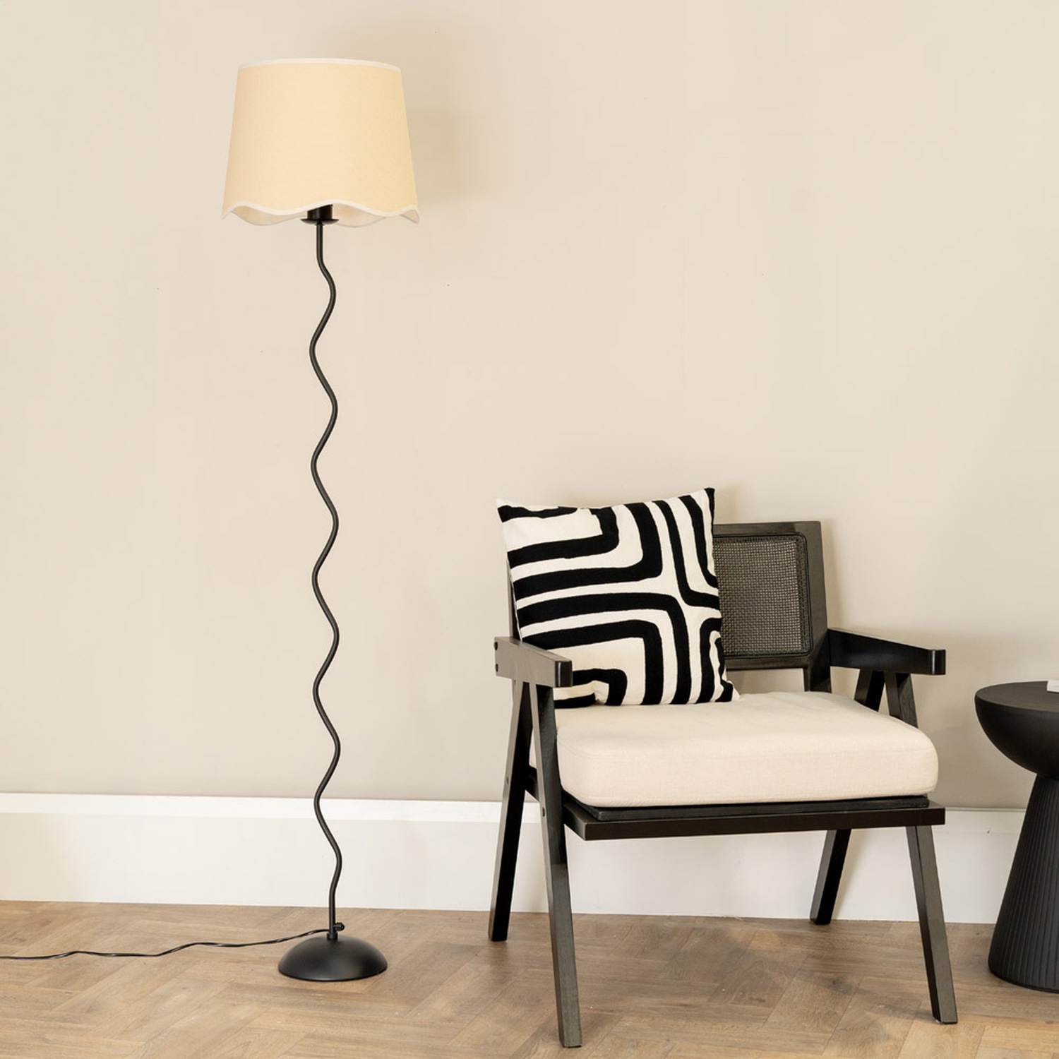 Image of Wiggle Floor Lamp with Scallop Trim&hellip;