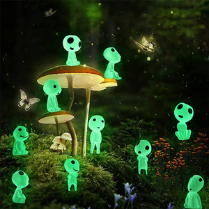 Luminous 10pcs Cute Mini Aliens Garden Decoration