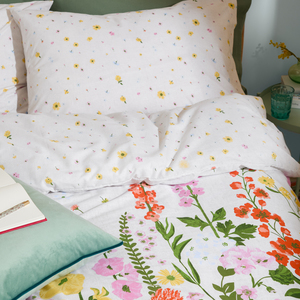 Multicoloured / Single Cottage Garden Reversible Printed Duvet Cover Set shot 11296538