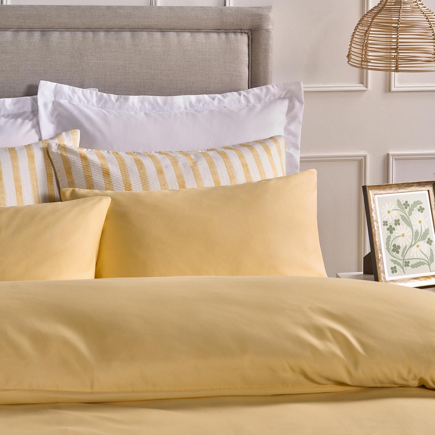 OHS Plain Dyed Duvet Cover with Pillowcase Bedding Set in Lemon | Size: Single