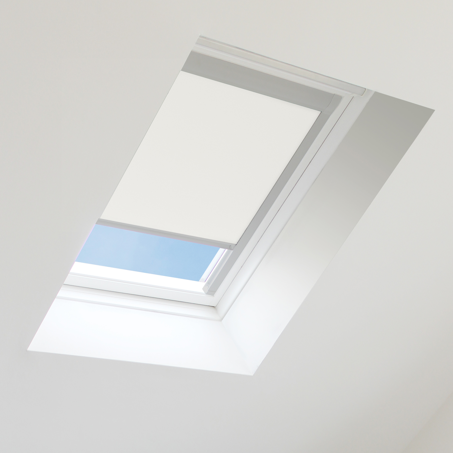 Bloc Skylight Blind for Velux Roof Window, Size CK06, Blackout White, Silver Frames