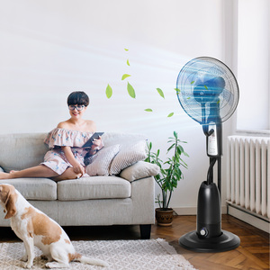 HOMCOM Pedestal Fan with Water Mist Spray 3 Speeds 2.8L Water Tank