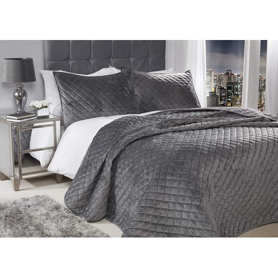 Regent Crushed Velvet Quilted Bedspread