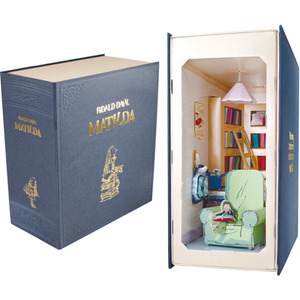 Build Your Own Roald Dahl 'Matilda' Book Nook