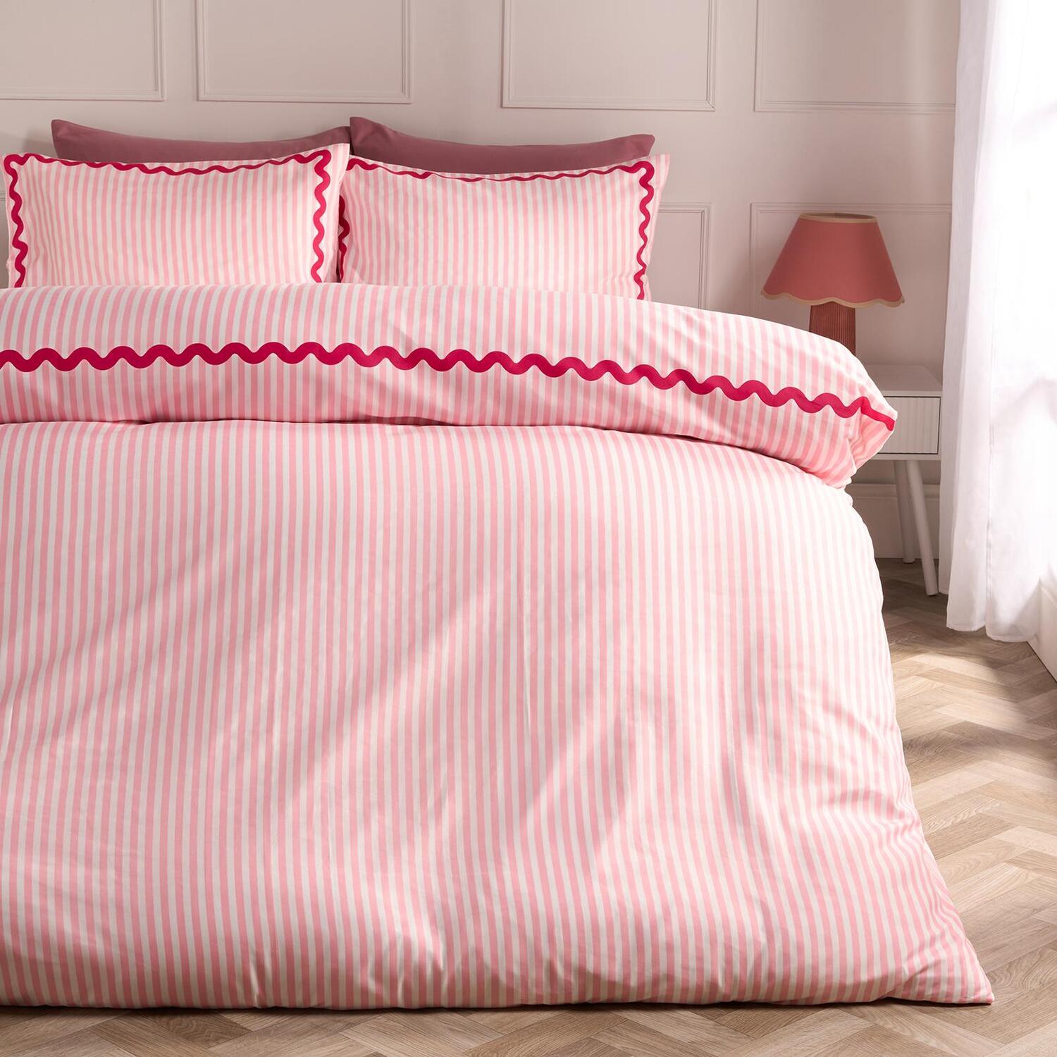 OHS Stripe Wave Border Bedding Set Microfibre Duvet Cover with Pillowcase in Pink | Size: King