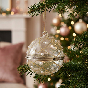 Pearl Compartment Glass Bauble