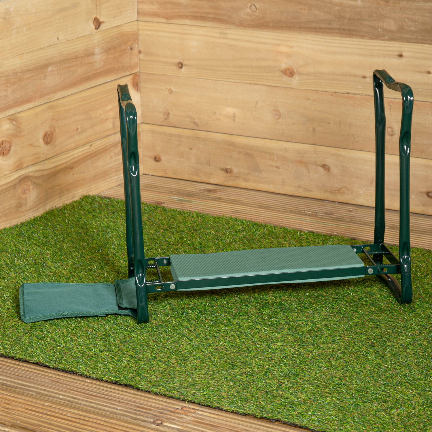 Green Garden Kneeling Pad With Chair And Detachable Tool Bag green-garden-kneeling-pad-with-chair-and-detachable-tool-bag