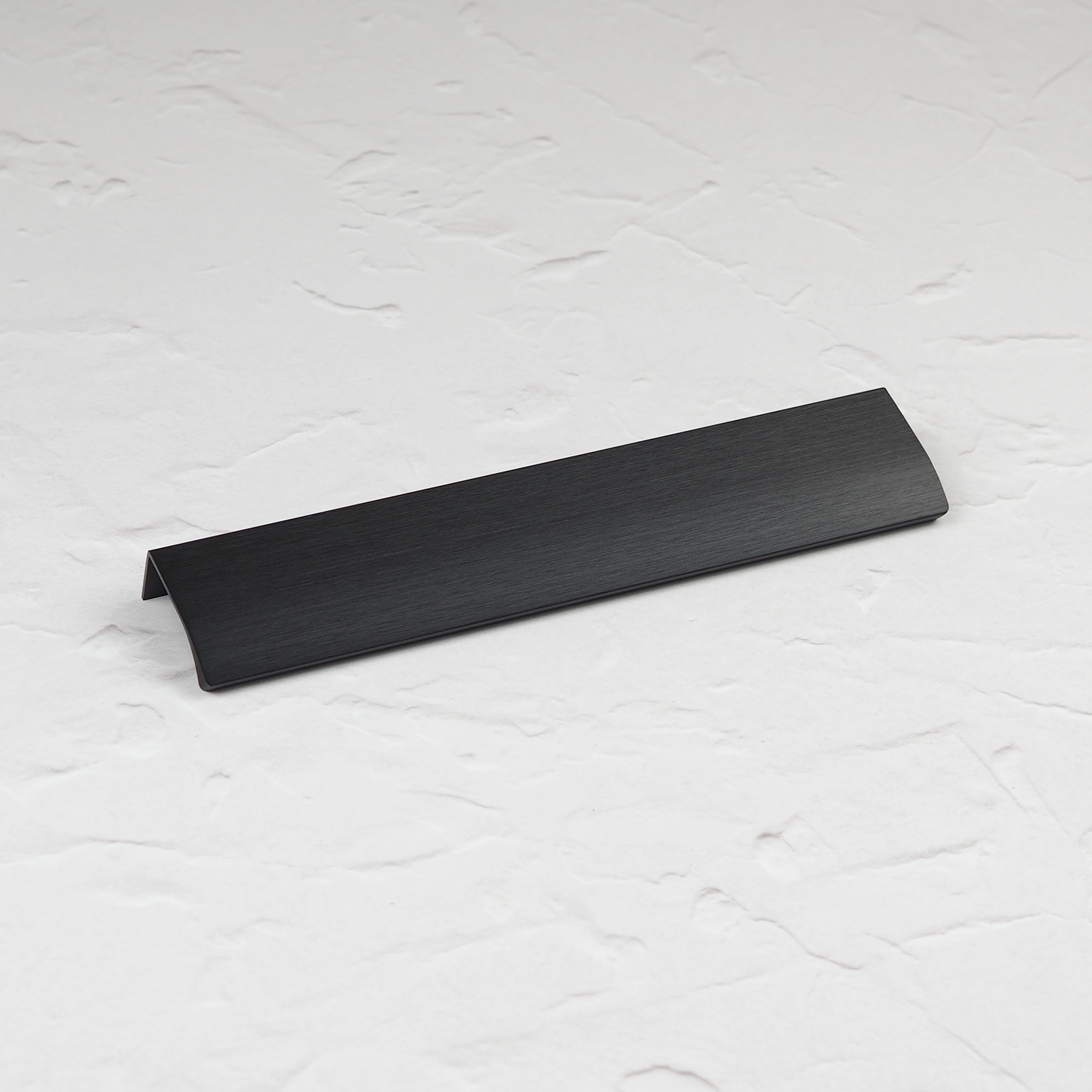 Handle & Home Profile Edge Pull Handle - Matt Black / 40Mm - Matt Black / 200Mm