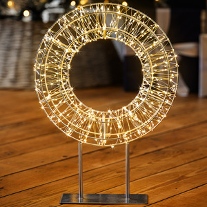 Christow Christmas Wreath with Stand