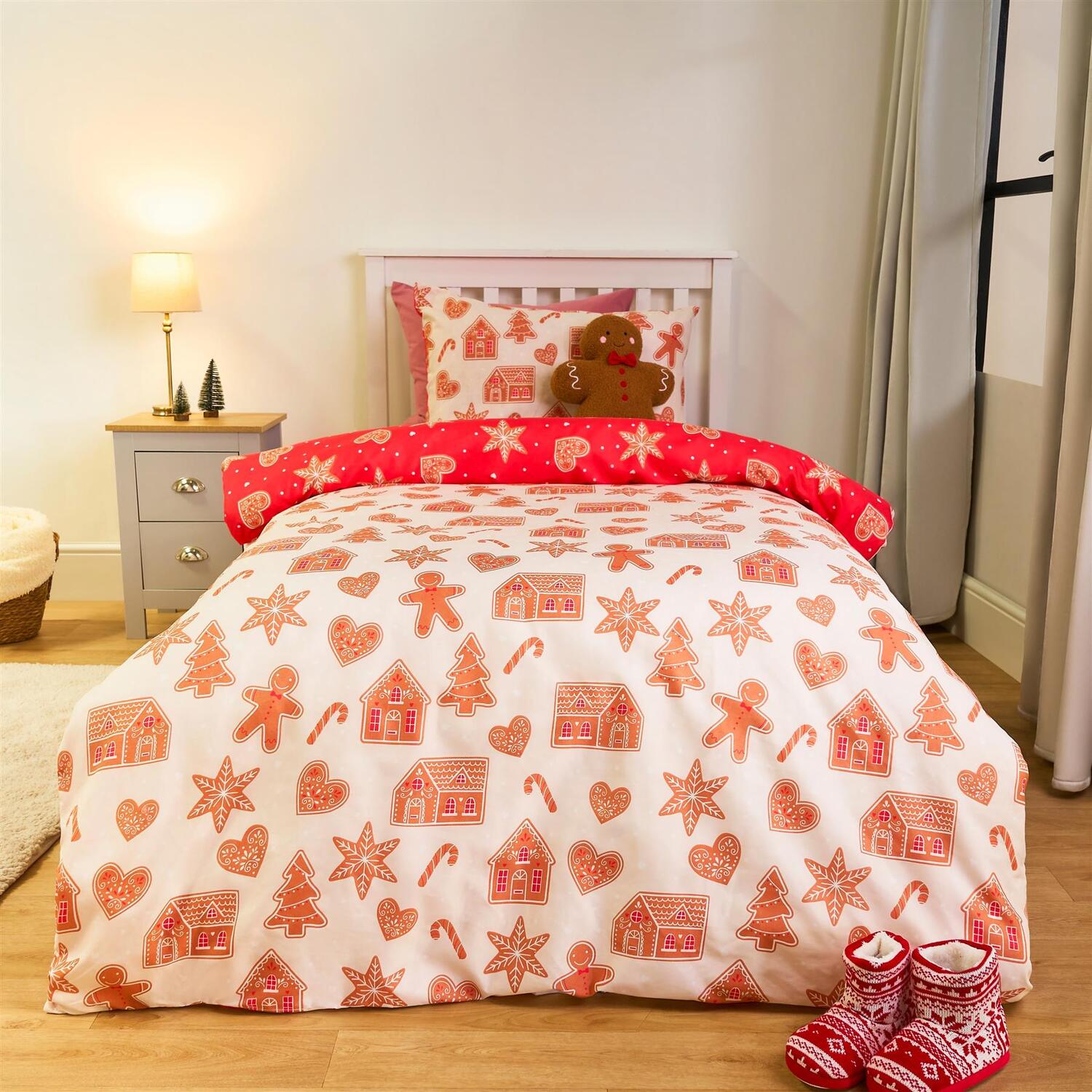 OHS Gingerbread Print Bedding Set Reversible Duvet Cover with Pillowcase in Natural | Size: Single