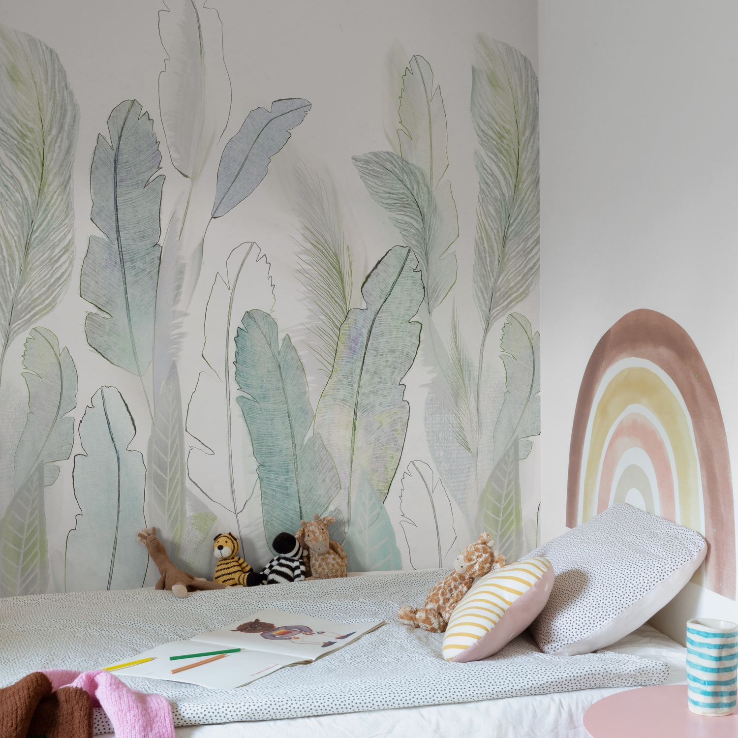 Grandeco Scarlet Feathers 3 Lane Repeatable Wallpaper Mural - Green