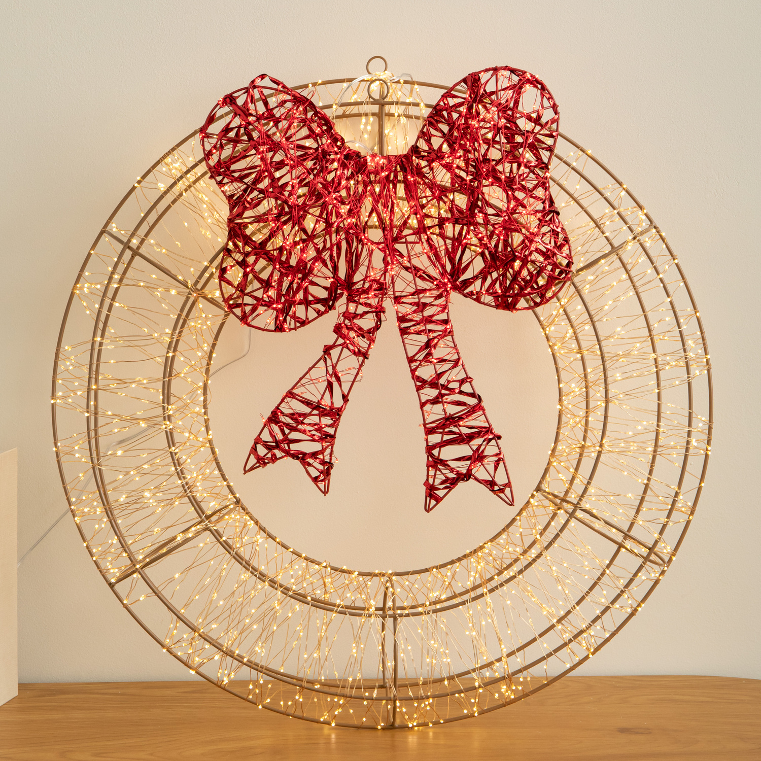 Light/White/Red 60Cm Up Christmas Wreath With 2000 Warm & Leds - Image 2