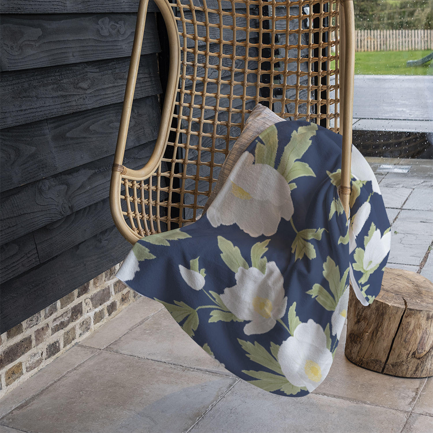 Winter Rose Blanket - Blue