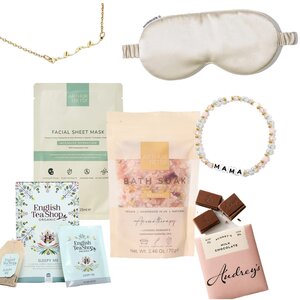 New Mum Gift Hamper Tiny - Pamper Set, Jewellery, Chocolate & Tea