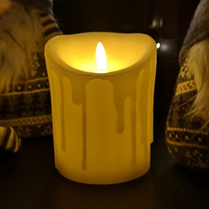 Dancing LED Flame Candle With Melted Effect