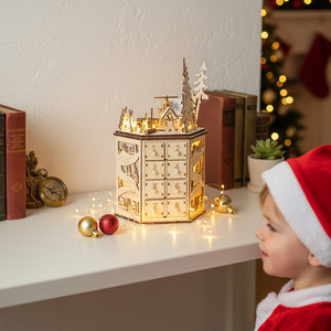 Lifeideas LED Wooden Christmas Countdown Music Box
