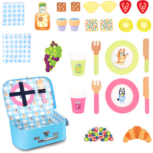 Bluey Picnic Basket Set
