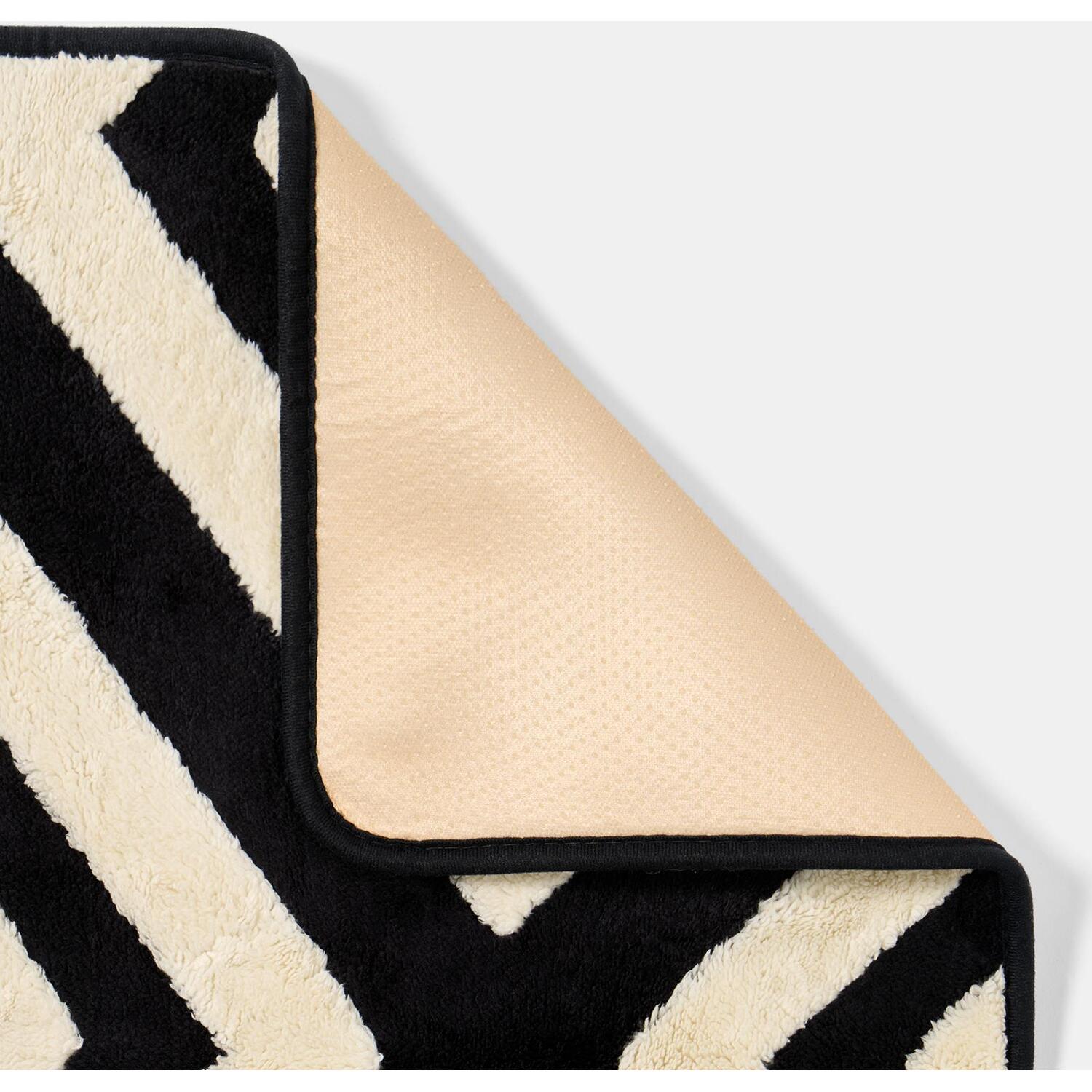 Ohs Contrast Tufted Geo Rug - Monochrome / 120X170